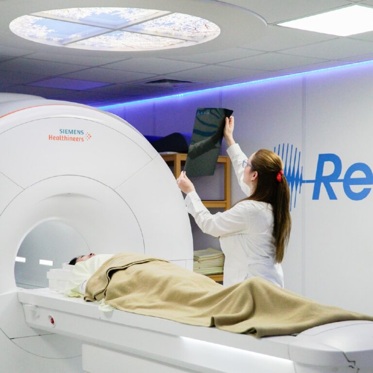 Resonancia magnetica Resomasa Javier Prado 5-min